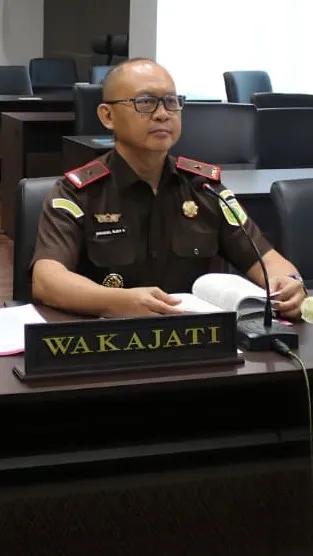 Restorative Justice Perkara Penganiayaan Disetujui, Kejati Sulteng `Hukum` Tersangka Membersihkan Masjid Selama 3 Bulan