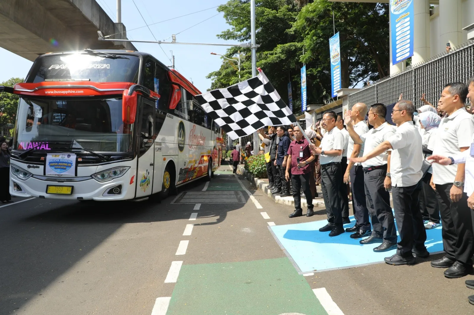 Wujud Kepedulian Sosial, Mudik Bareng Tahun 2026  Kejagung dan PERSAJA Angkut 671 Penumpang Tujuan 10 Rute Strategis