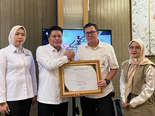 Penyelesaian Kewajiban Kepesertaan Tuntas 100%, JPN Kejari OKI Terima Penghargaan dari BPJS Ketenagakerjaan Cabang Palembang