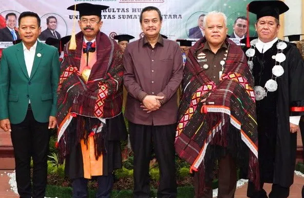 Orasi Ilmiah di Dies Natalis FH USU, Plt Wakil Jaksa Agung Tekankan Penegakan Hukum Kedepankan Pencegahan dan Pengamanan Aset