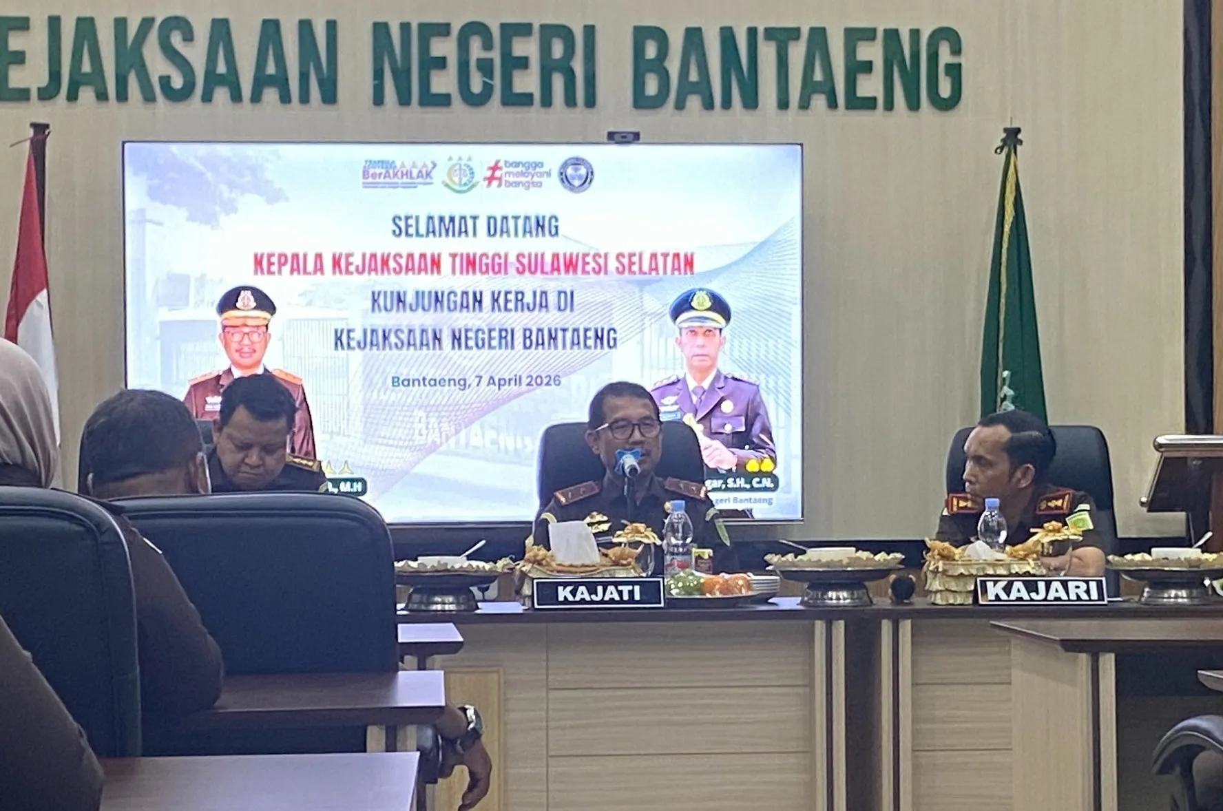 Kajati Sulsel saat melakukan kunjungan kerja ke Kejari Bantaeng