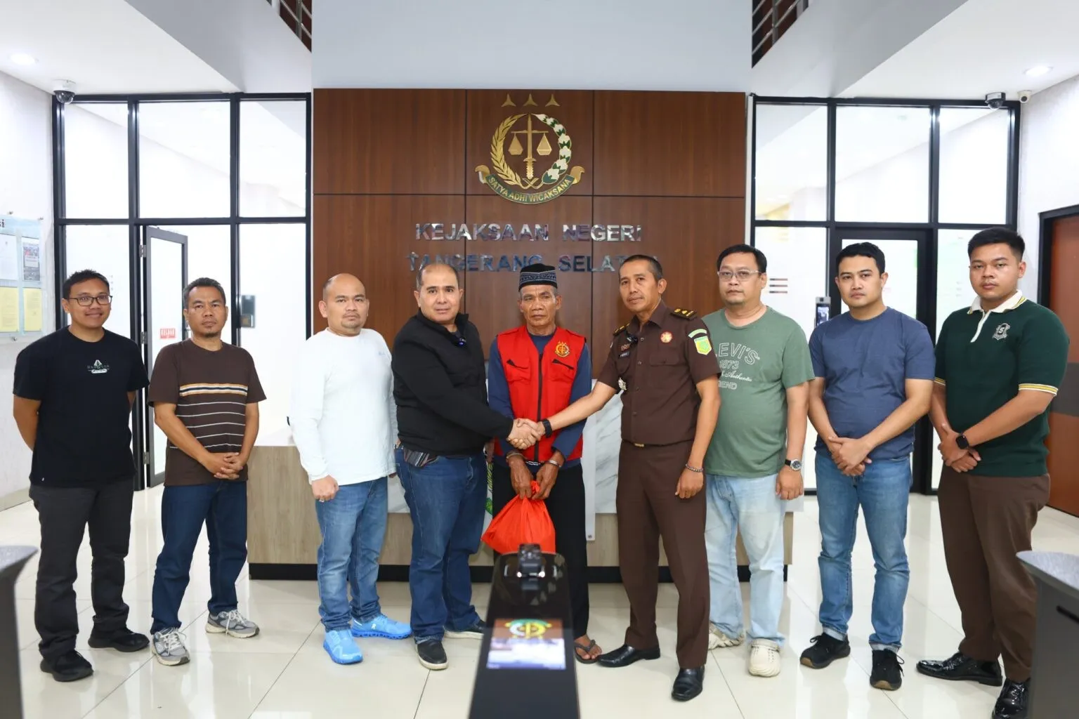 Terpidana Maskuri alias Pakde diamankan Tim Tabur Kejati Banten