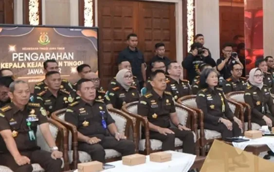 Gelar Konsolidasi Internal Bersama Seluruh Kejari, Kajati Jatim Beri Pesan Kuat Soal Penegakan Hukum
