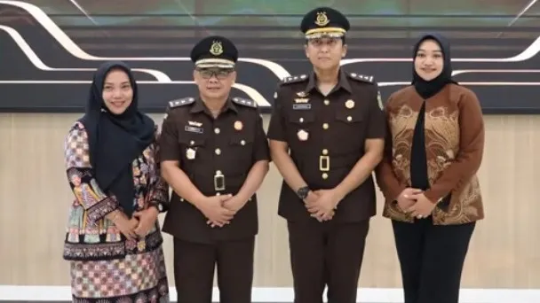 Wakajati Jatim Lantik 2 Pejabat Eselon III
