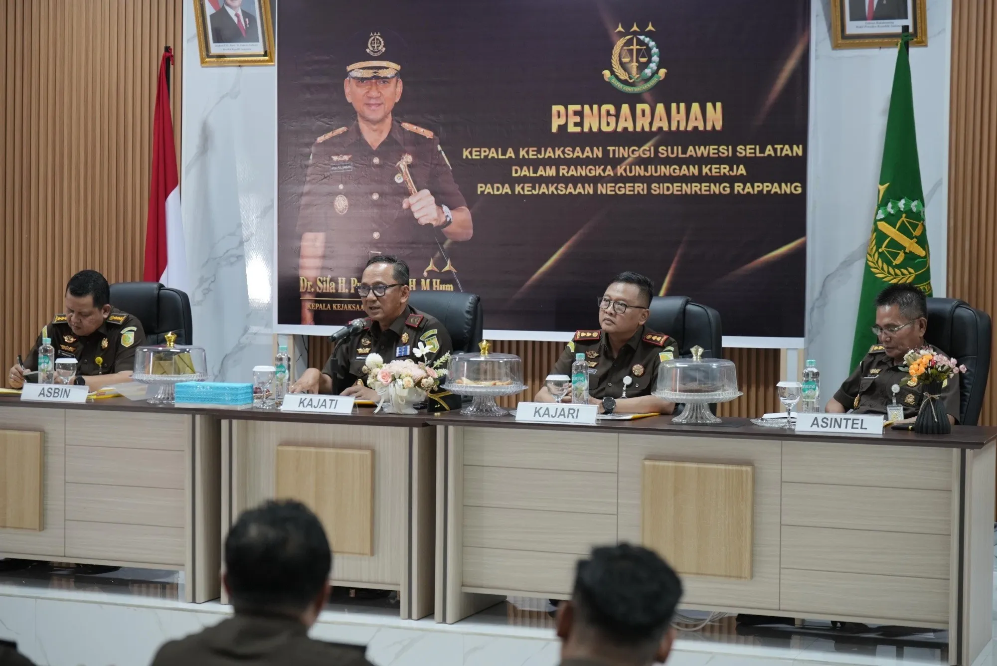 Kunker ke Kejari Sidrap, Kajati Sulsel Instruksikan Kebijakan Efisiensi Energi dan Digitalisasi Arsip