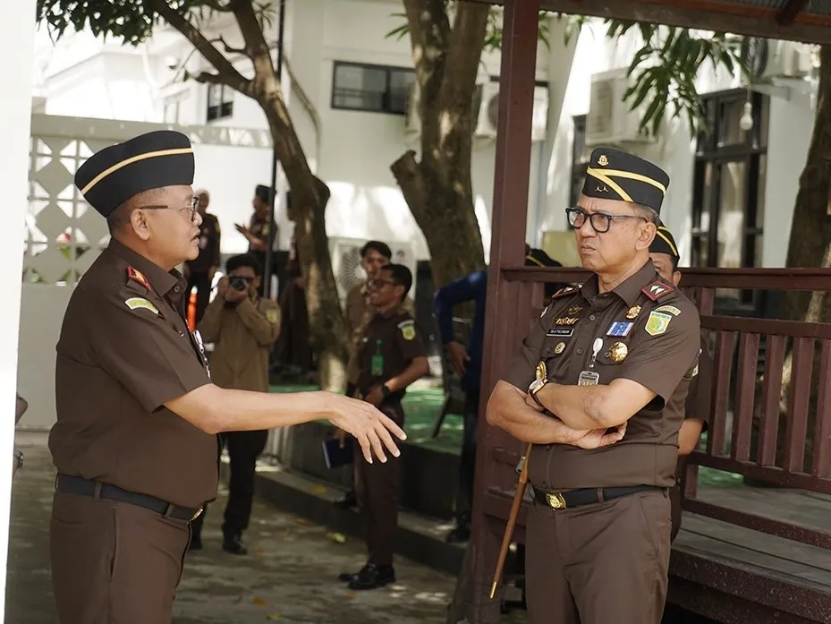 Kunker ke Kejari Sidrap, Kajati Sulsel Instruksikan Kebijakan Efisiensi Energi dan Digitalisasi Arsip