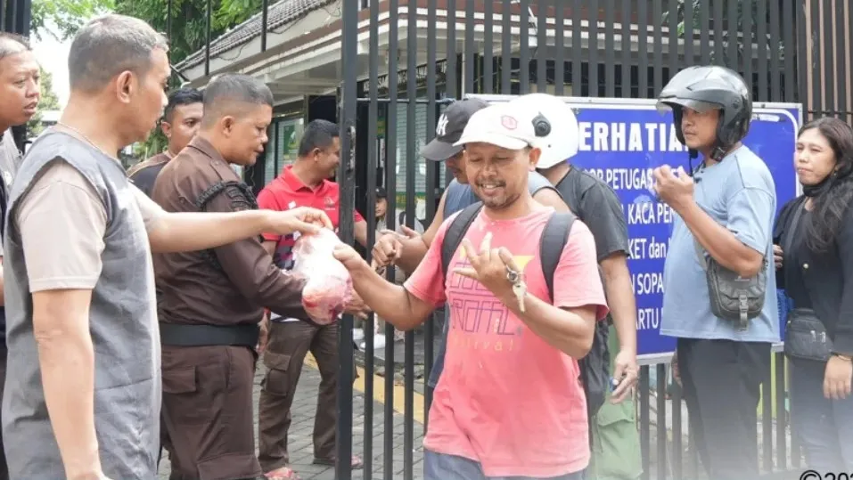 Hangatnya Suasana Kekeluargaan Perayaan Idul Adha 1447 di Kejati Jatim