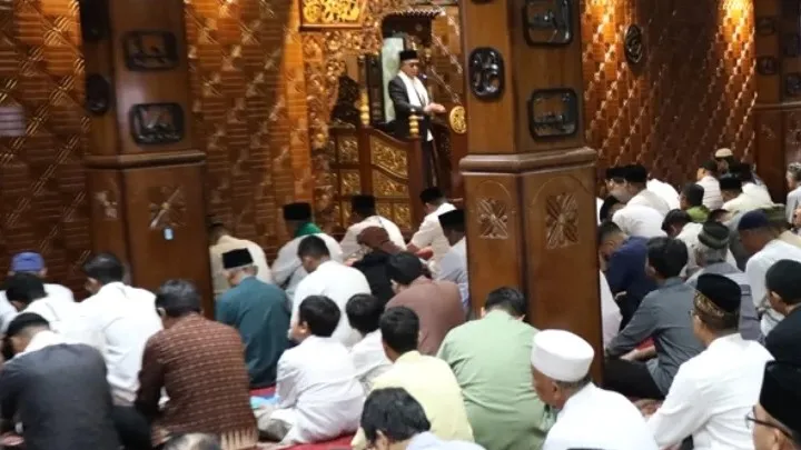 Hangatnya Suasana Kekeluargaan Perayaan Idul Adha 1447 di Kejati Jatim