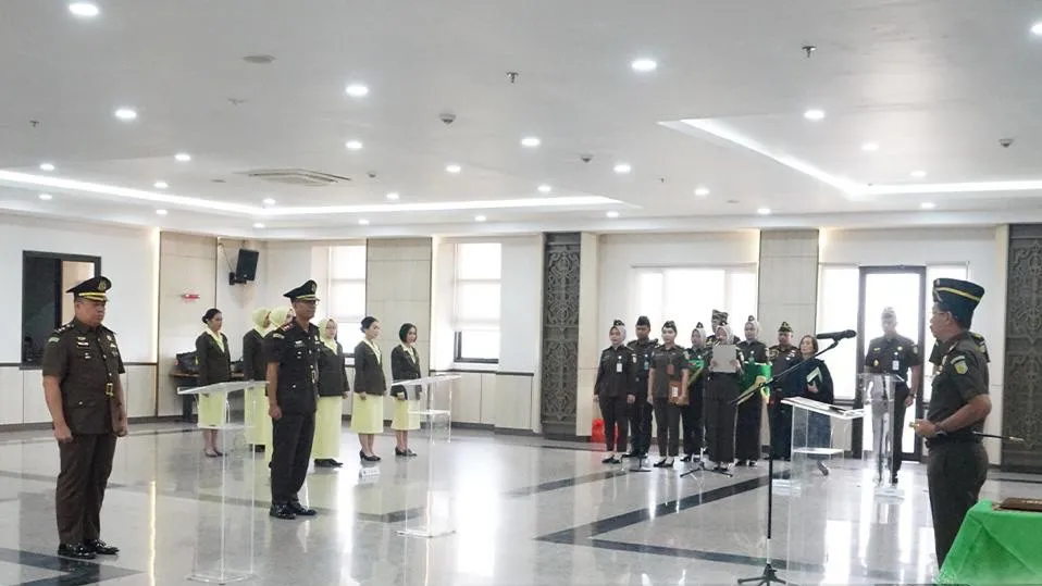 Para Pejabat yang Dilantik