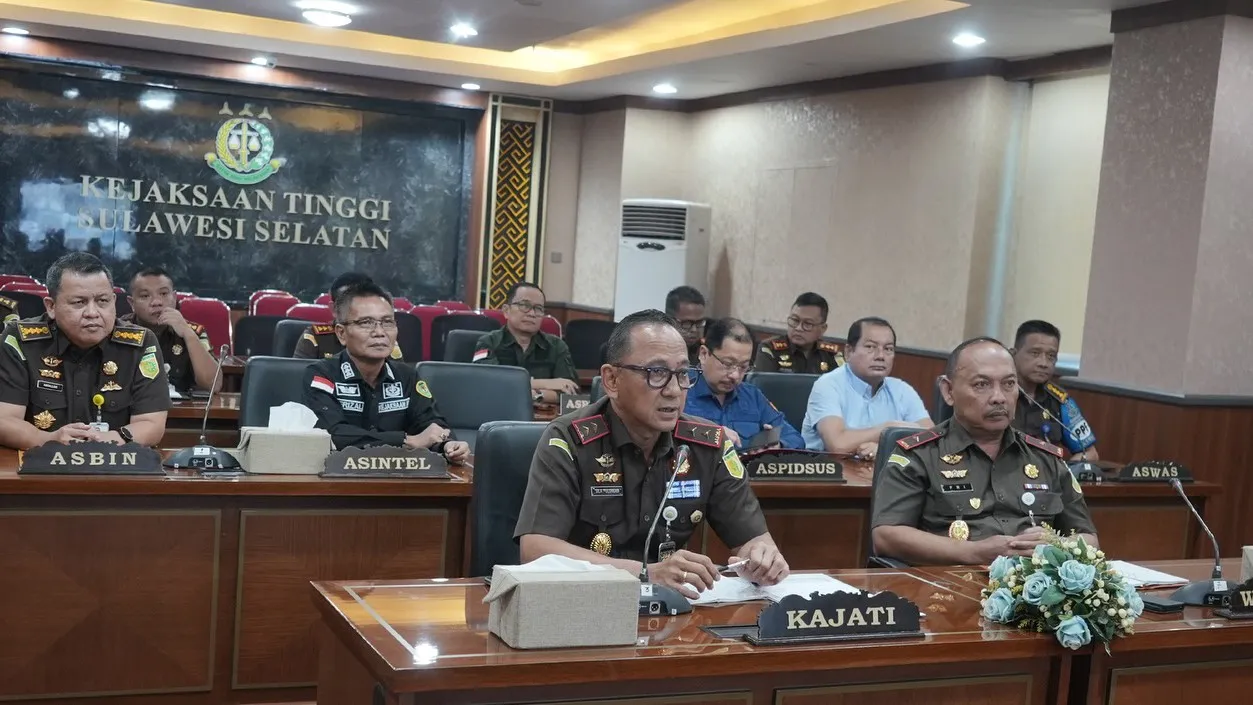 Pimpin Rapat Paripurna Perdana, Kajati Sulsel:  