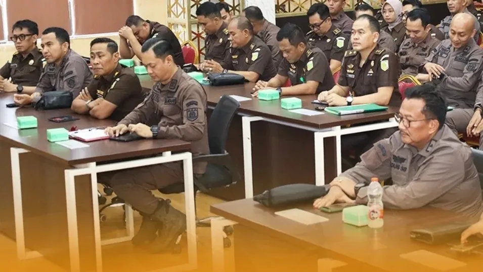 Diikuti Perwakilan 20 Kejari, Puspenkum Kejagung Evaluasi Kinerja Penerangan Hukum di Wilayah Kejati Jatim