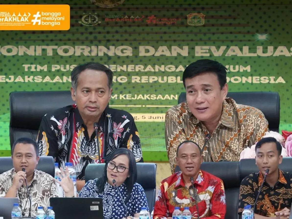 Puspenkum Kejagung gelar Monev terhadap 19 Kejari di wilayah Jatim