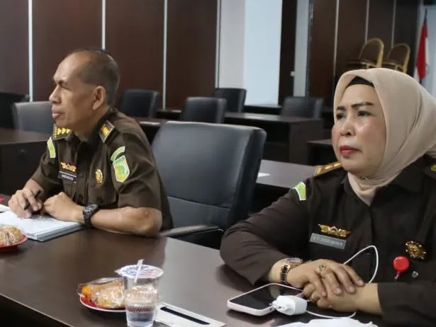 Kajati Sulteng Pimpin Ekspose Permohonan Penyelesaian Perkara Penganiayaan Ringan Melalui Mekanisme Plea Bargaining