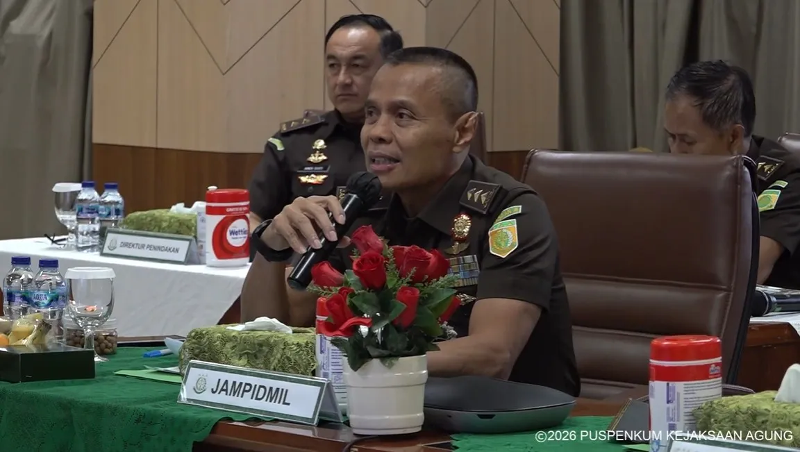 Gelar Rapat Staf Evaluasi Kinerja dan Anggaran Triwulan II Tahun 2026, Jampidmil Tekankan Penyelesaian Perkara Koneksitas
