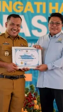 Realisasi PAD Lampaui Target, Kejari OKI Terima Penghargaan dari Pemkab
