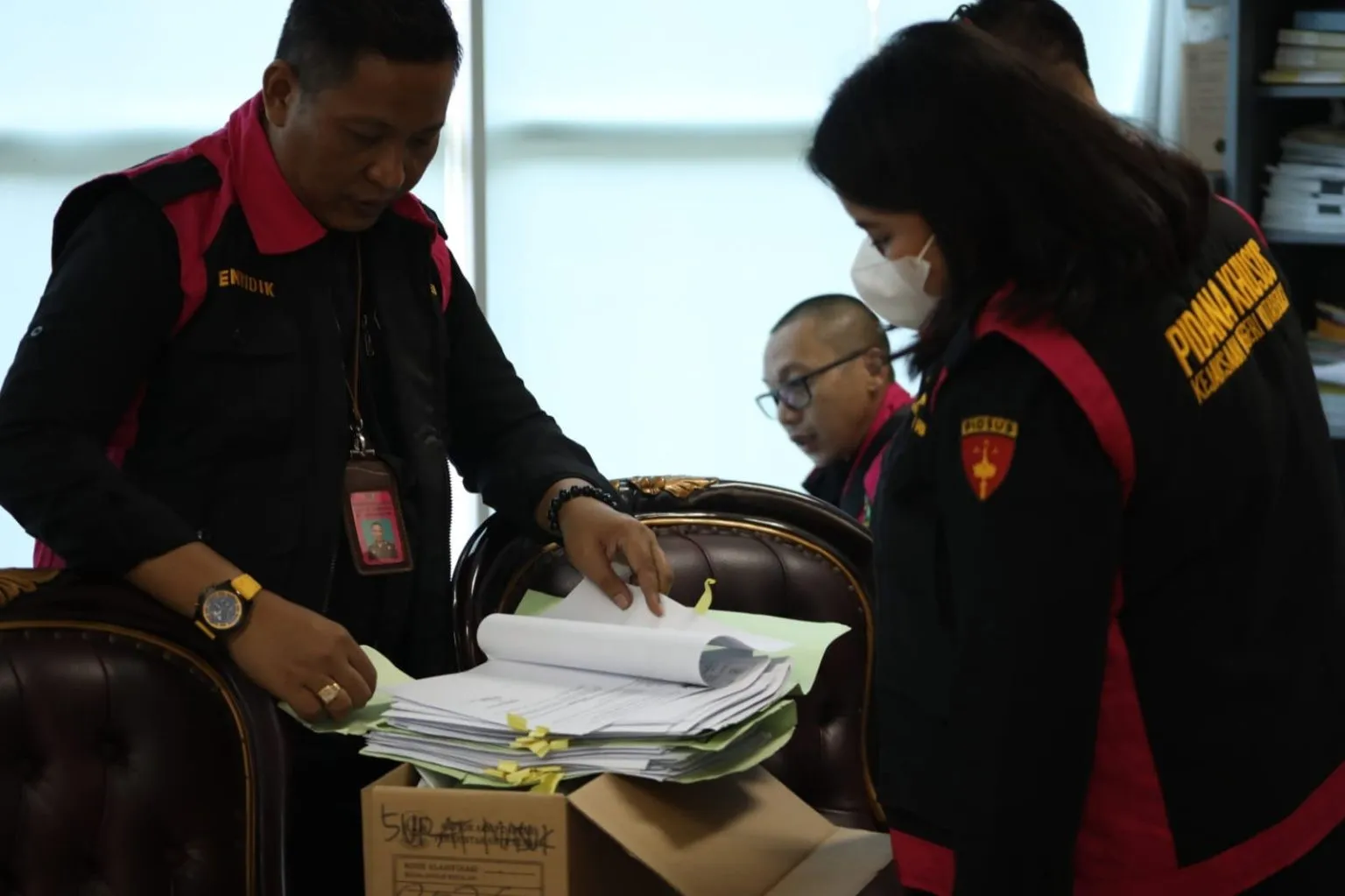 Kejari Kota Bekasi Gelar Penggeledahan di 3 Lokasi Ungkap Dugaan Korupsi Pungli MCK di Pasar Bantargebang