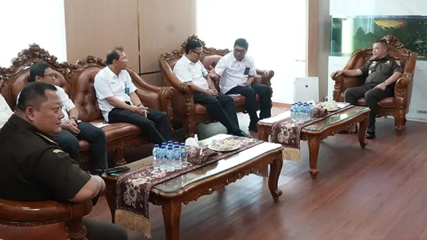Kajati Jatim menerima kunjungan direksi PT Petrokimia Gresik