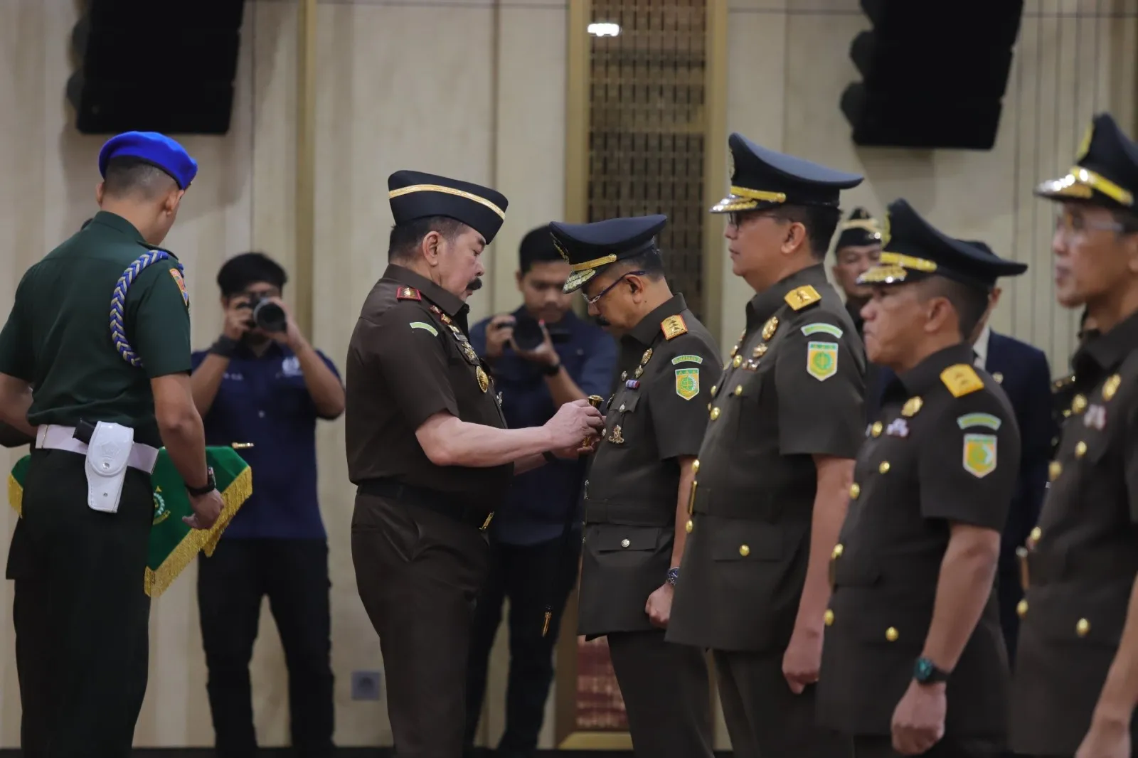Lantik Pejabat Utama Kejagung, Jaksa Agung Ingatkan Jaga Soliditas dan Perkuat Marwah Institusi