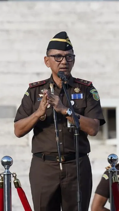 Pimpin Apel Pagi Terakhir di Kejati Sulsel, Kajati Dr Sila H Pulungan Titip Pesan Menggugah kepada Jajaran