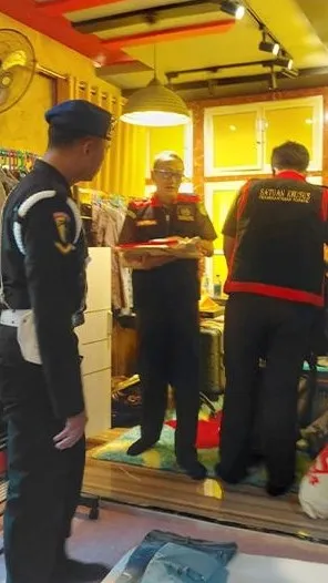 Penyidik Pidsus Kejati Kaltim Geledah Kantor Disdikbud Kab Kutai Kartanegara
