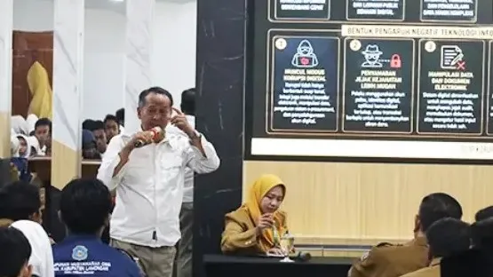 Dunia Pendidikan Jadi Benteng Antikorupsi, Kejati Jatim Bekali Puluhan Guru dan OSIS di Lamongan