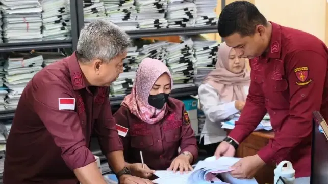 Kejari Malang Geledah Kantor Dinkes Terkait Penyidikan Perkara Pengadaan Ambulance