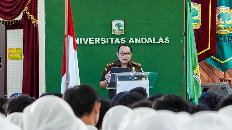 Kajati Sumbar, Dedie Tri Hariyadi, S.H., M.H.