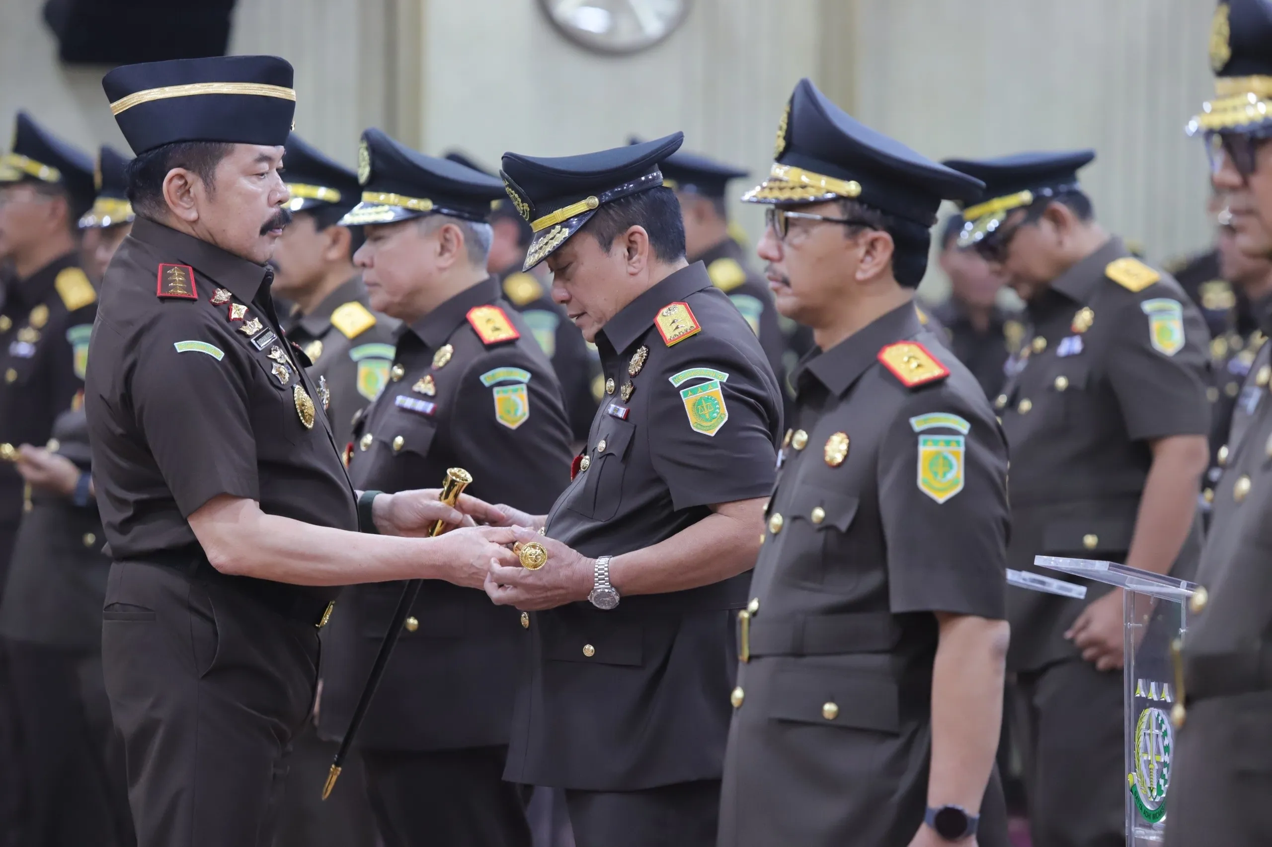 Lantik Kajati dan Pejabat Eselon II Kejagung, Jaksa Agung Beri Pesan Pemulihan Marwah Institusi