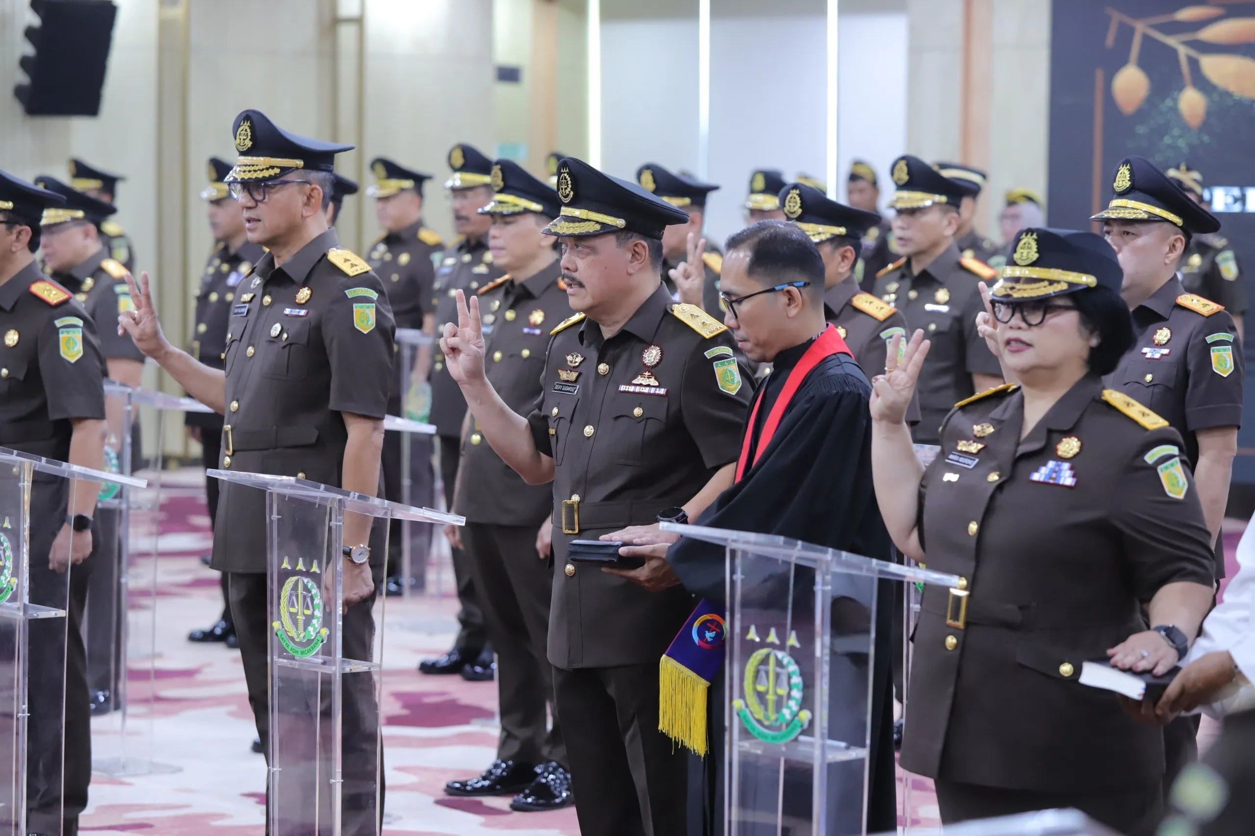 Lantik Kajati dan Pejabat Eselon II Kejagung, Jaksa Agung Beri Pesan Pemulihan Marwah Institusi