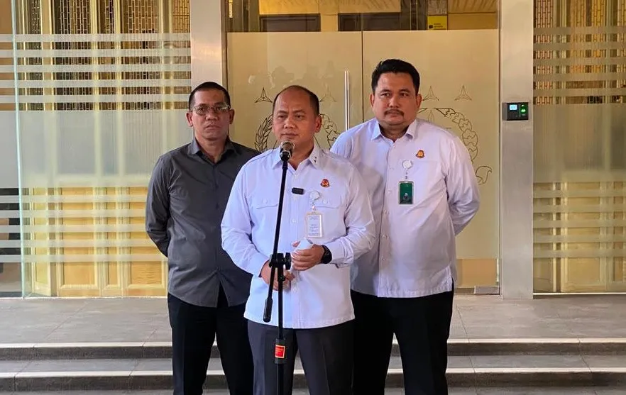 Tim Penyidik JAM PIDSUS Periksa 12 Saksi Terkait Perkara Tata Kelola MBG di BGN
