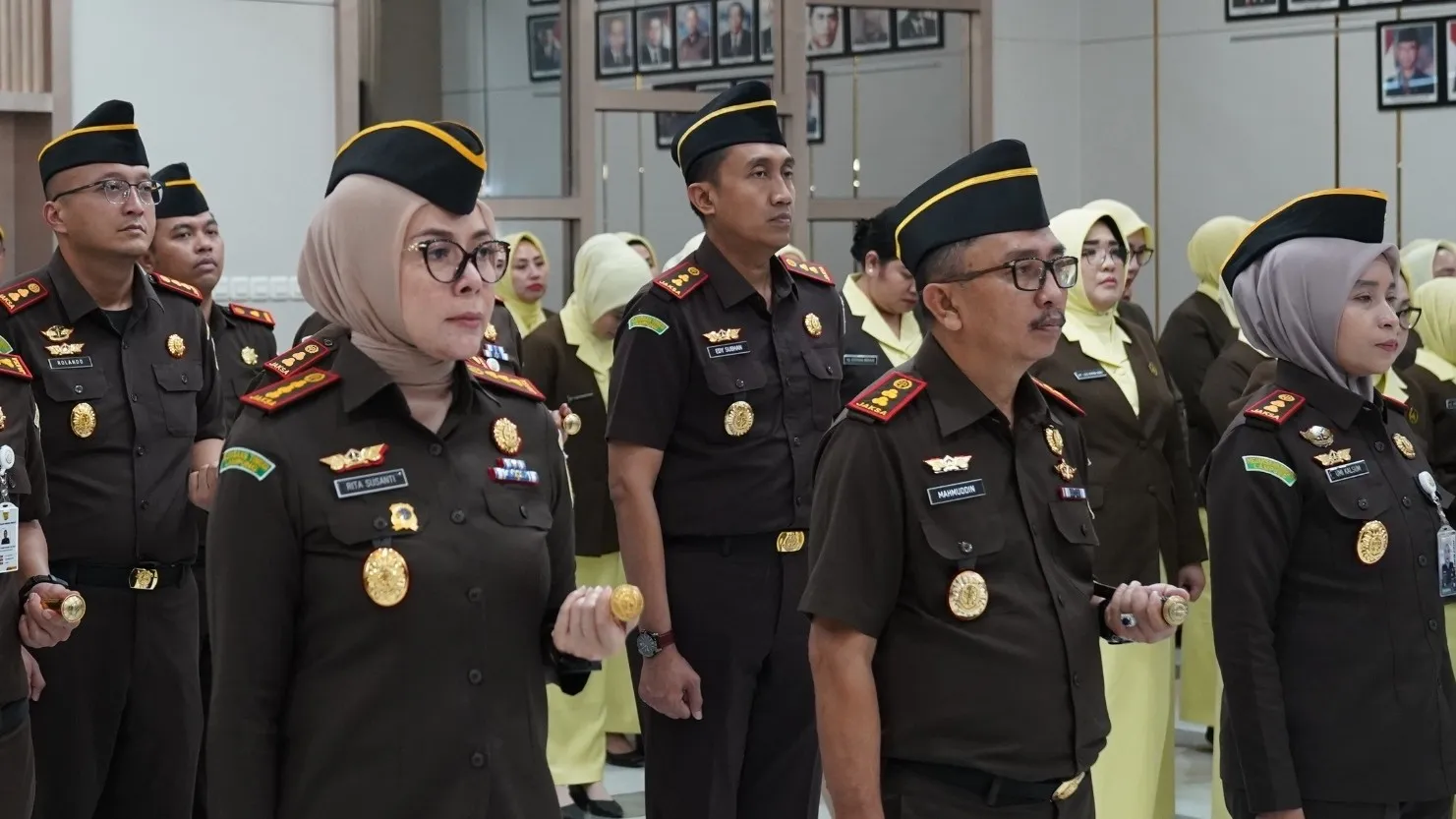 Kajati Lampung Lantik Wakajati. Asisten Serta 3 Kajari Baru
