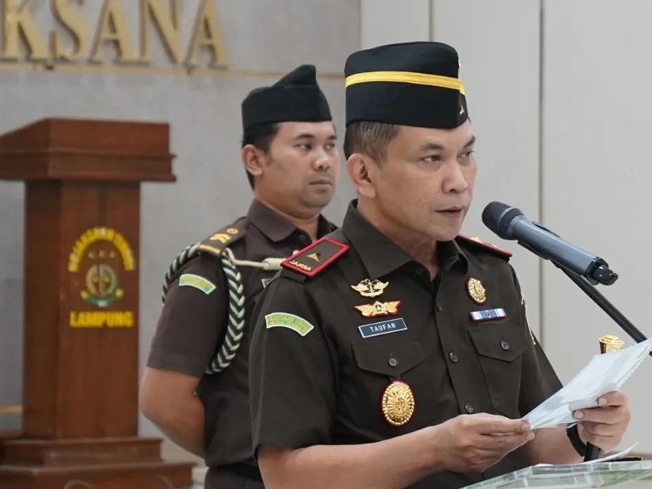 Kajati Dr. Taufan Zakaria Lantik Pejabat Baru di Lingkungan Kejati Serta 3 Kajari Baru