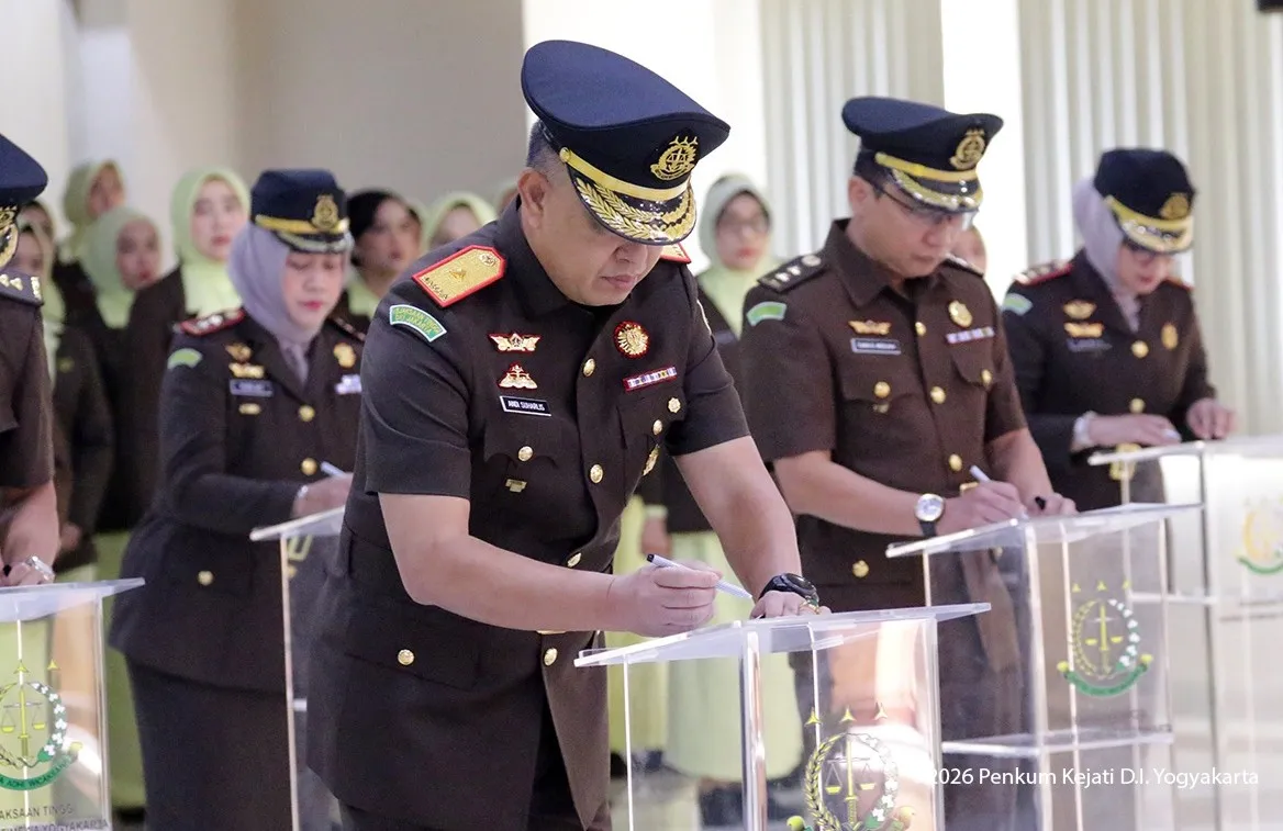 Kajati DI Yogyakarta, Sri Kuncoro melantik pejabat eselon II dan III