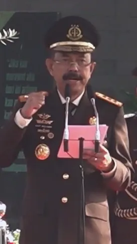 Wakil Jaksa Agung, Prof Dr Asep Nana Mulyana, S.H., M.Hum memimpin Upacara Peringatan HUT ke-81 Kemerdekaan RI