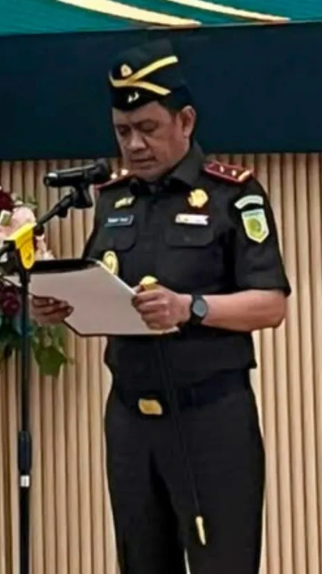 Kajati Maluku Utara dan Kajati Kalsel Lantik Wakajati serta Pejabat Eselon II dan III