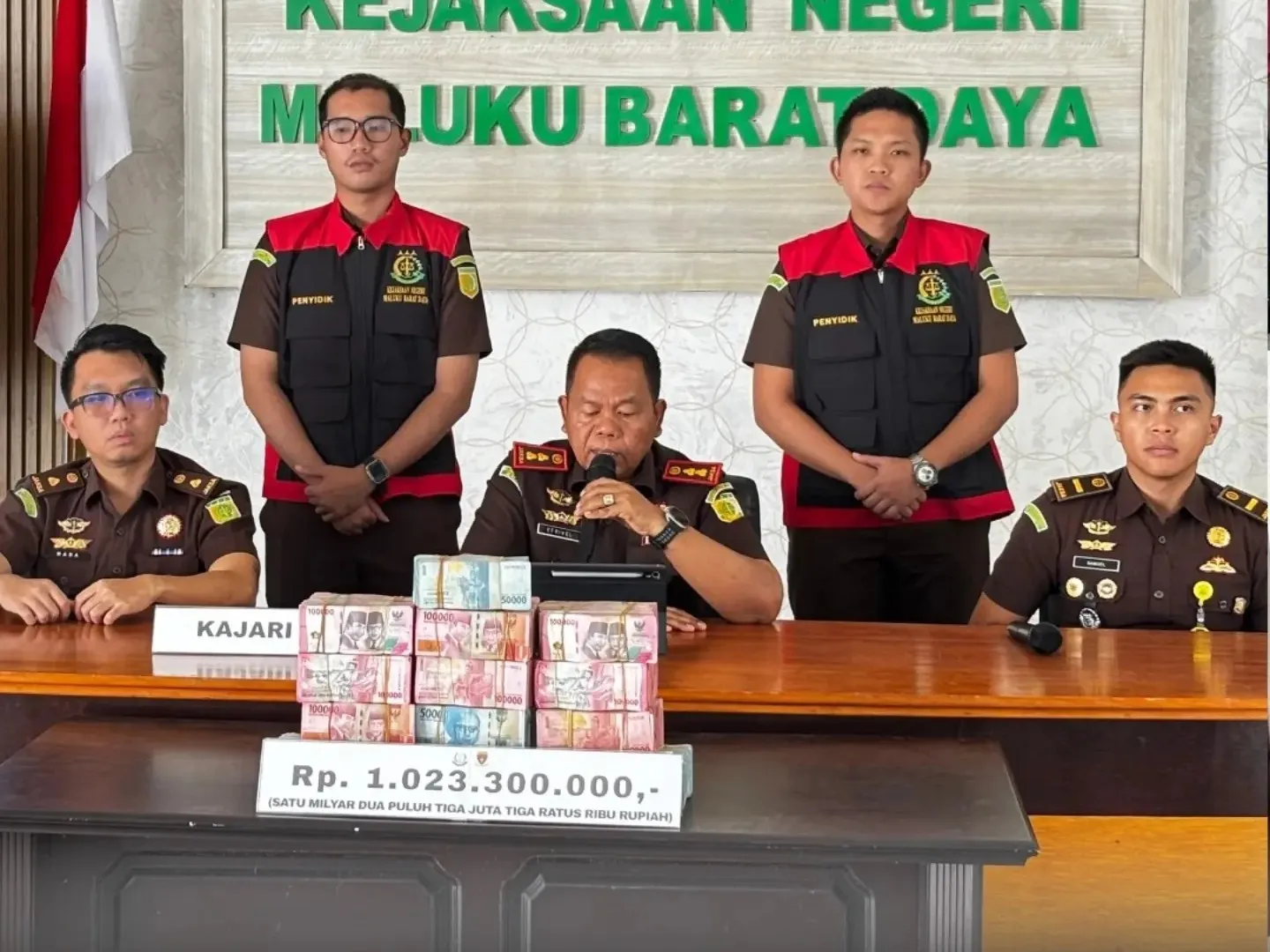 Kejari Maluku Barat Daya terima Pengembalian Kerugian Negara Rp1,02 Miliar dalam Perkara Dugaan Korupsi Pembangunan Jalan di Dinas PUTRPKP