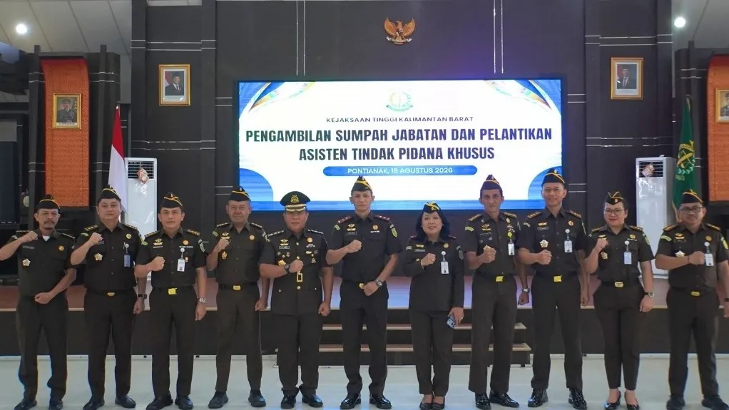 Wakajati Kalteng dan Aspidsus Kejari Kalbar Resmi Dilantik