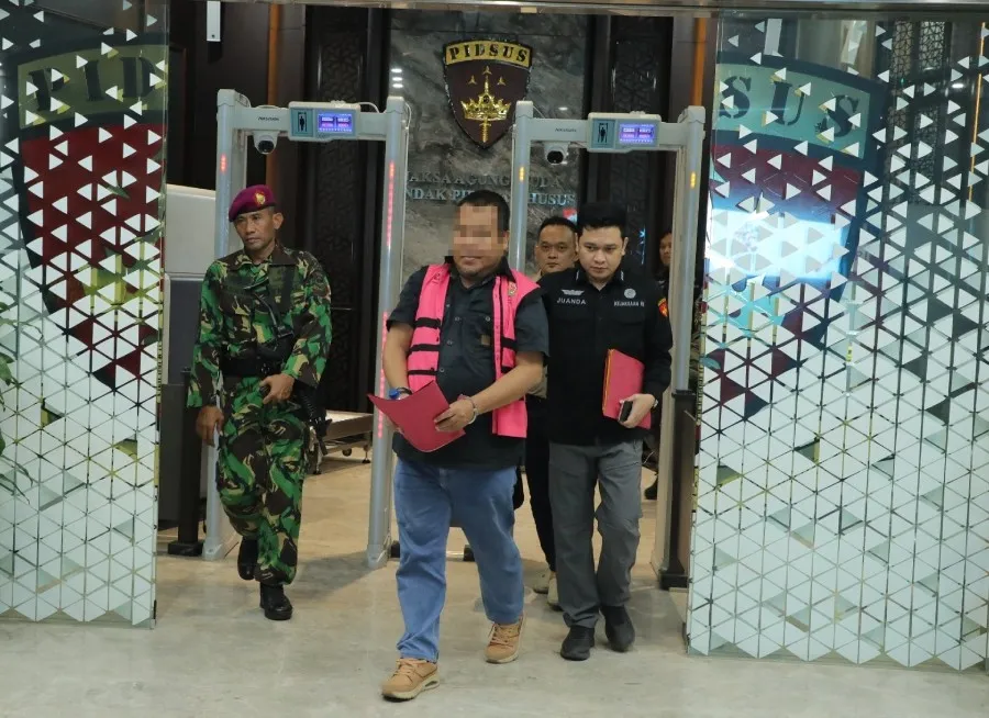 3 Tersangka