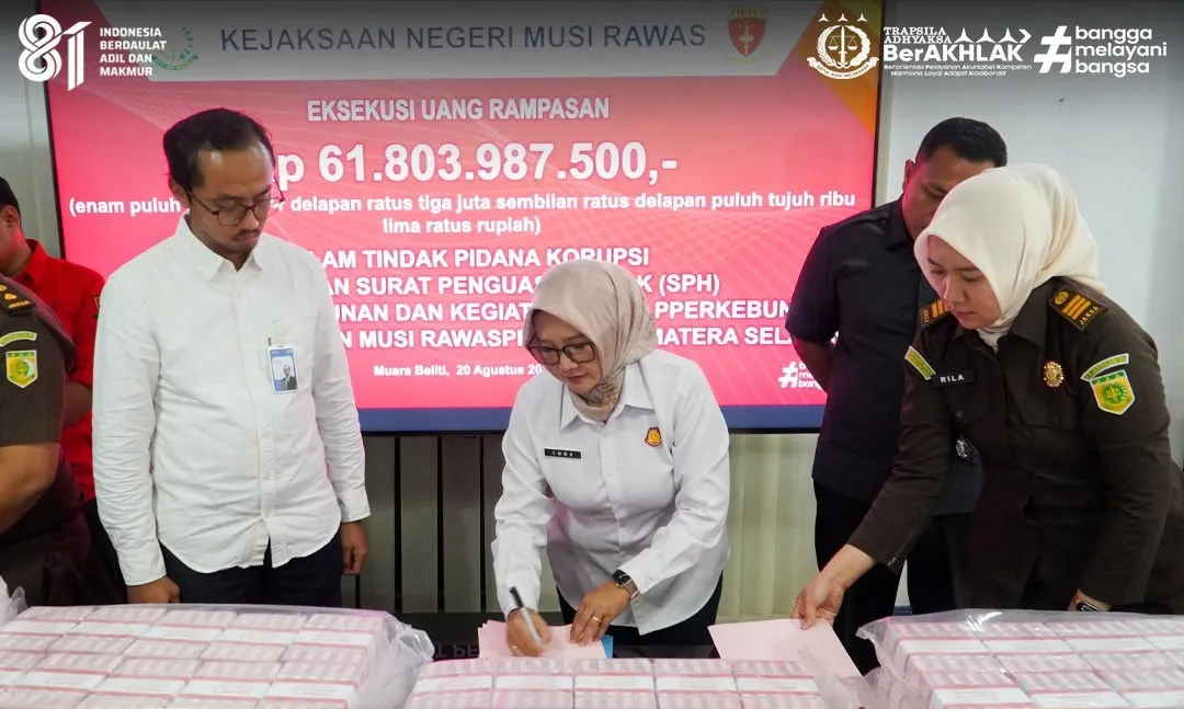 Kejari Musi Rawas Setor Uang Rampasan Rp61,8 Miliar dari Perkara Korupsi Penerbitan SPH Perkebunan ke Kas Negara
