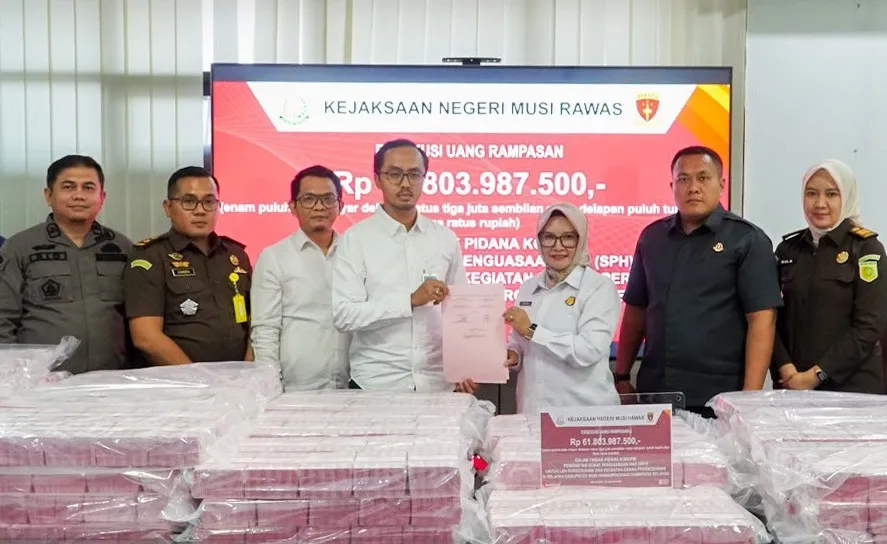 Kejari Musi Rawas Setor Uang Rampasan Rp61,8 Miliar Kasus Korupsi Penerbitan SPH Perkebunan ke Kas Negara
