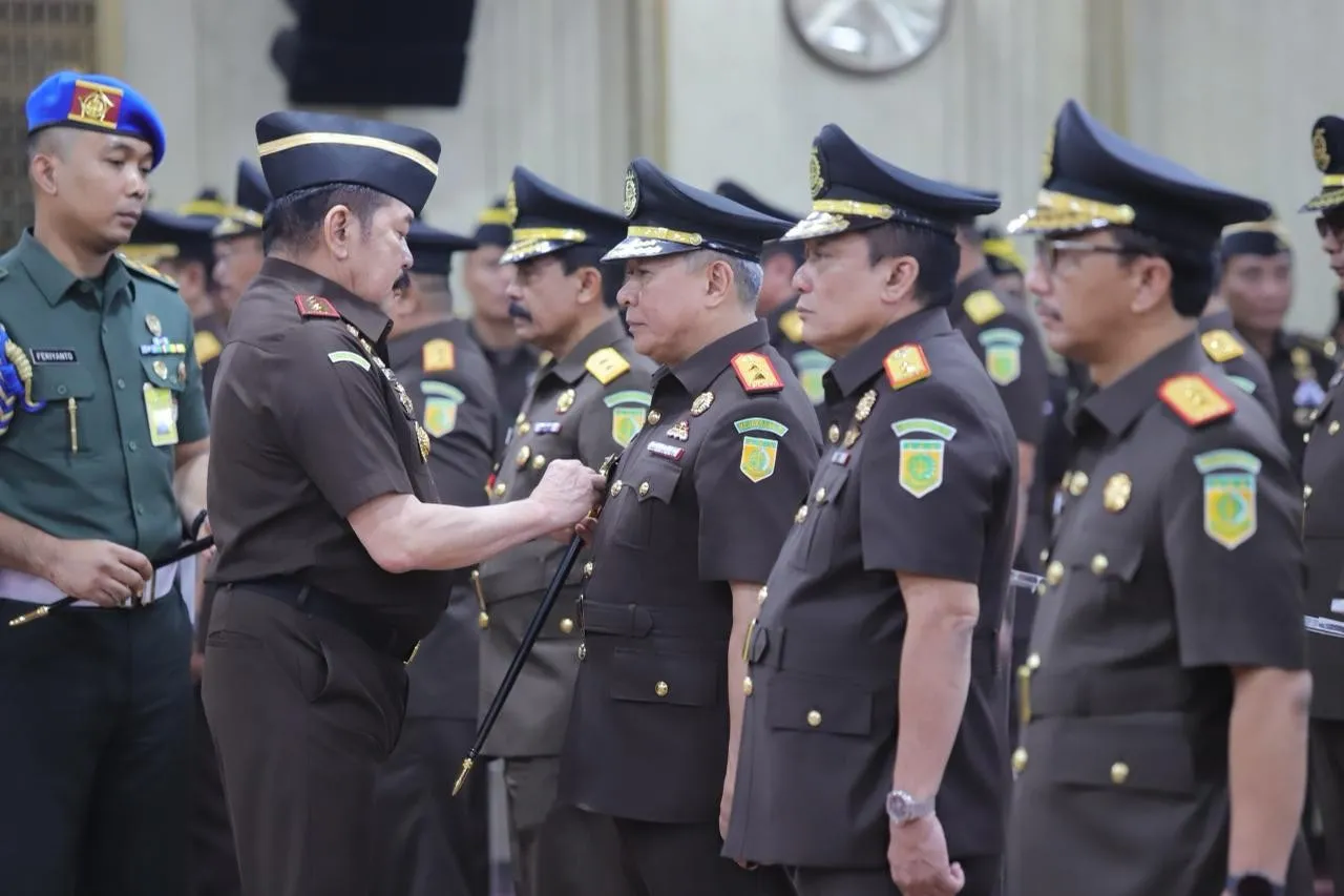 Dilacak 3 Hari, Tim Tabur Kejati Sulsel Amankan Buronan Tersangka Korupsi Kredit Konstruksi Asal Kejari Pangker di Jakarta