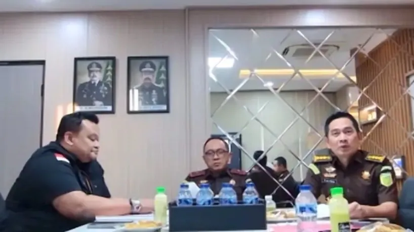 Kejati Jatim Menyetujui Permohonan Restorative Justice 3 Perkara Pidana Umum Ringan
