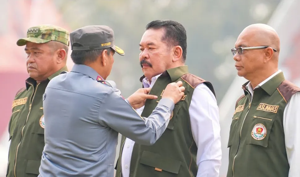 Jaksa Agung RI, ST Burhanuddin saat menghadiri Deklarasi Nasional Asosiasi Perlindungan Masyarakat (Aslinmas) di Palembang, Sumatera Selatan