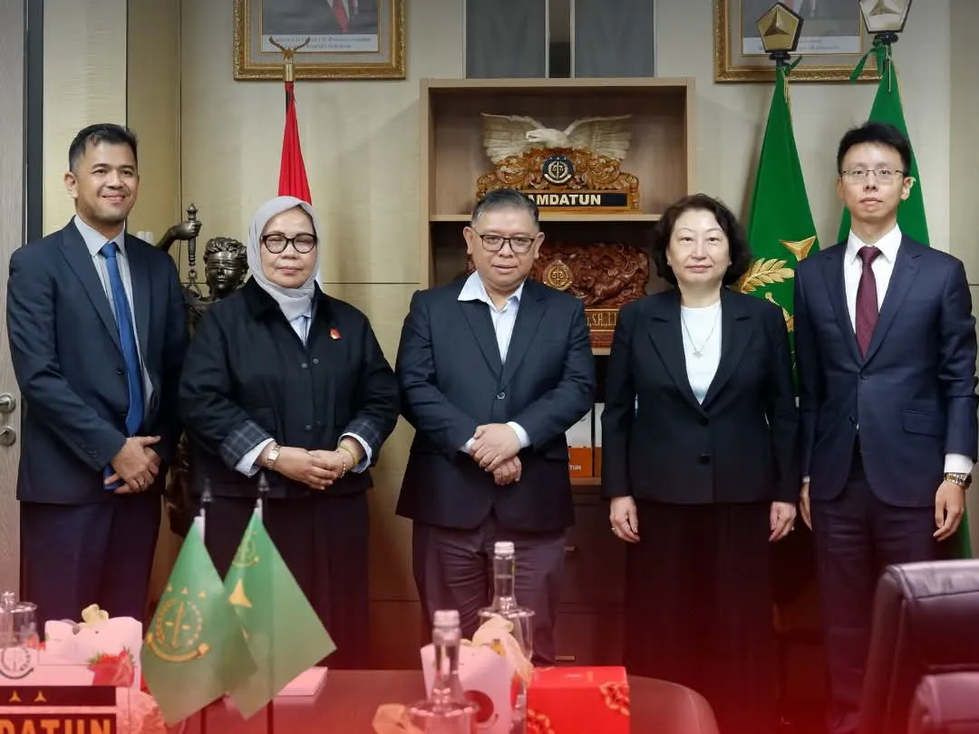 Terima Kunjungan IoMed, Jamdatun Dorong Peningkatan Kapasitas Profesional JPN di Sektor Mediasi Internasional