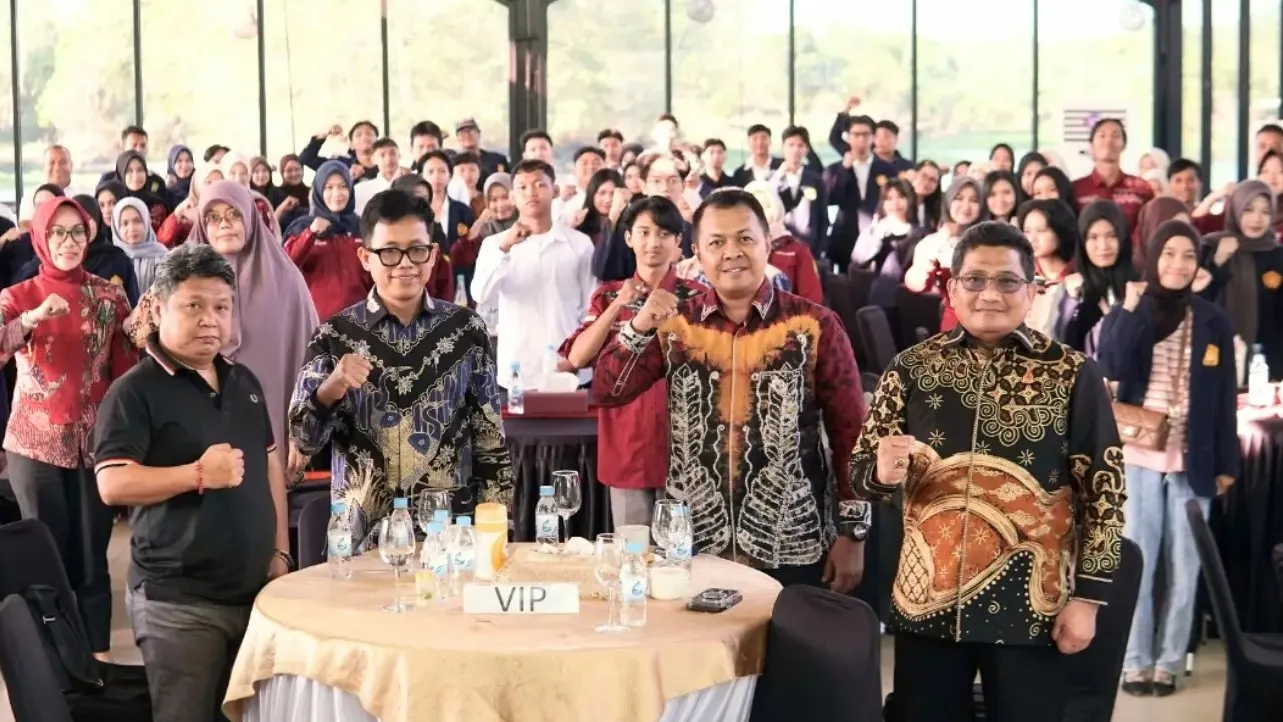 Hadir Ngopi Sore, Kejati Sulsel dan Komjak RI Diskusi Penegakan Hukum bersama Mahasiswa Universitas Achmad Yani Banjarmasin