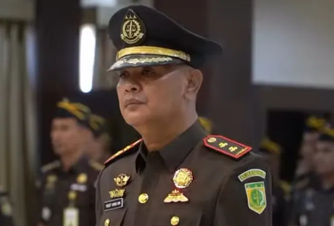 Kajati NTT Lantik 3 Kajari Baru, Tekankan Integritas, Profesionalitas, dan Tanggung Jawab