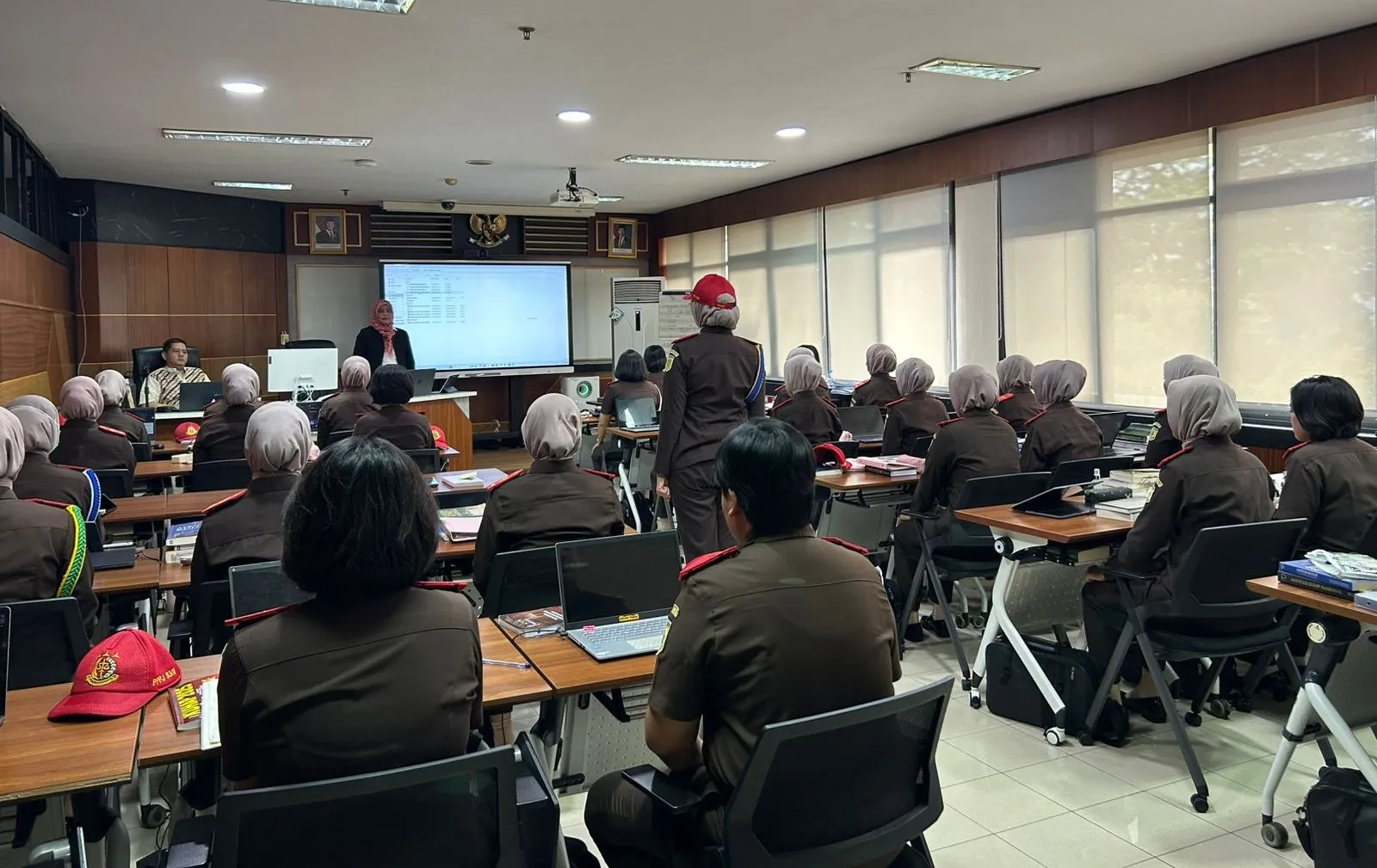 Siswa PPPJ Angkatan 83 Gelombang II Tahun 2026 Dapat Pembekalan Mengenai Hak Penyandang Disabilitas dalam KUHAP Baru
