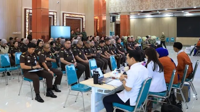 Kejati Jatim Gelar Aksi Donor Darah Menyambut Hari Lahir Kejaksaan ke-81