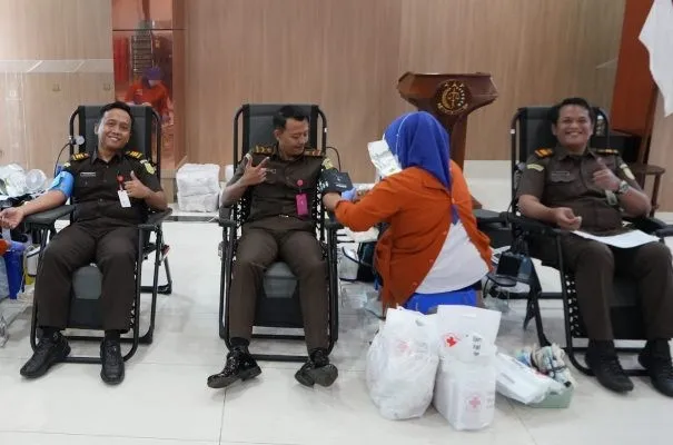 Aksi Sosial Donor Darah Jajaran Adhyaksa Daerah Menyambut Hari Lahir Kejaksaan ke-81