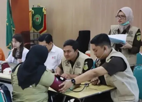 Kejati Jatim Gelar Aksi Donor Darah Menyambut Hari Lahir Kejaksaan ke-81